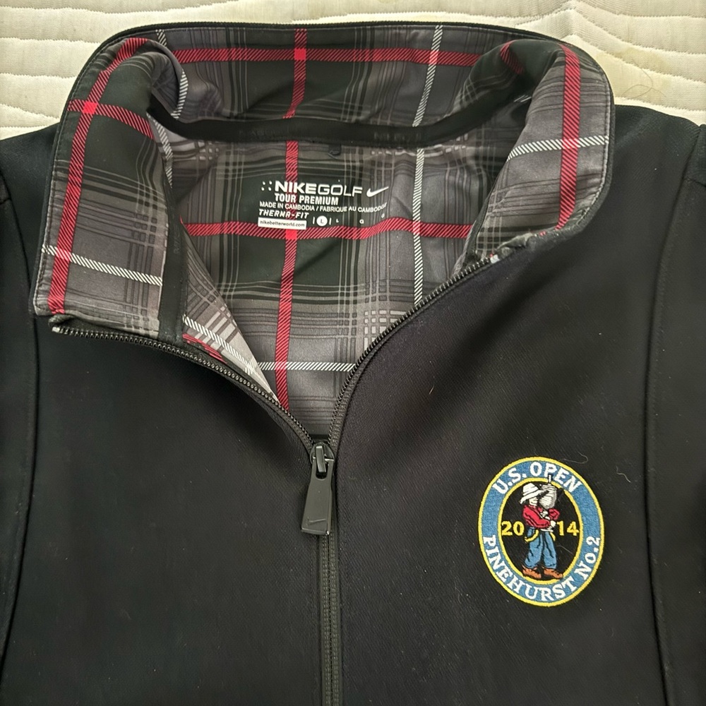 Men’s Nike Golf Vest size large, US Open Pinehurst, black with silk like lining